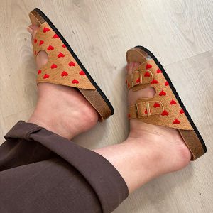 Claquettes camel "Aimée"