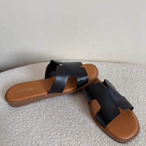 Mules noires "Léna"